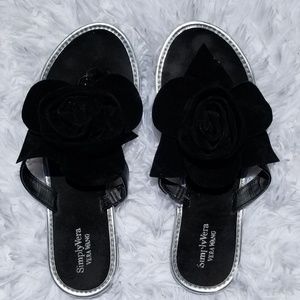 Simply Vera Vera Wong Velour Flower Flipflop Shoes